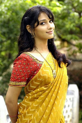 Saree Tamanna