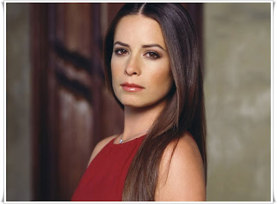 Holly marie combs photo