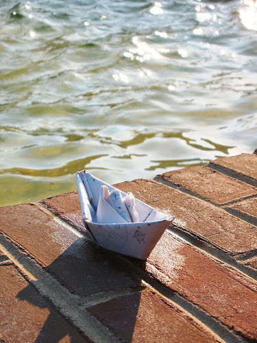 [boat.jpg]