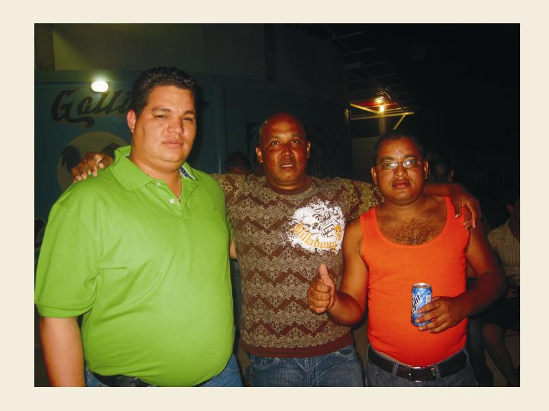 [mikel+marino+chocochoco.JPG]