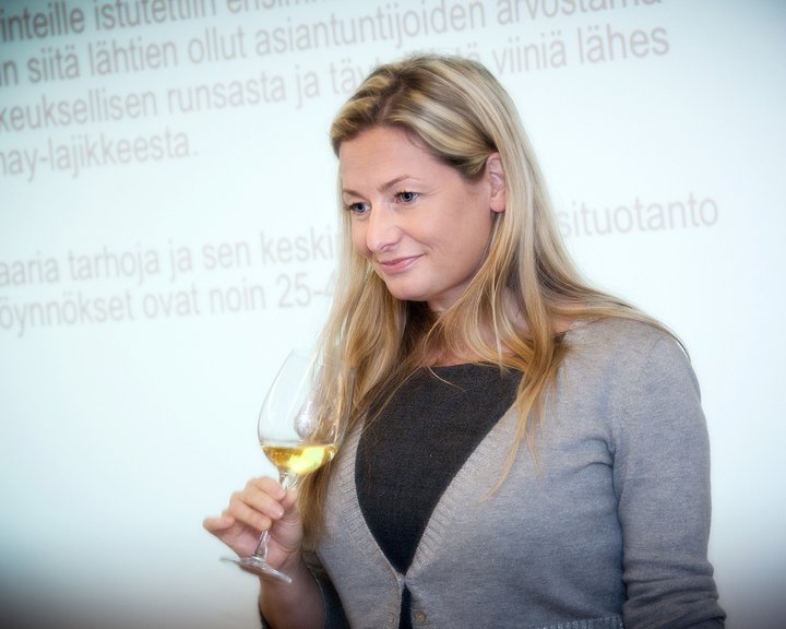 Essi avellan dissertation picture