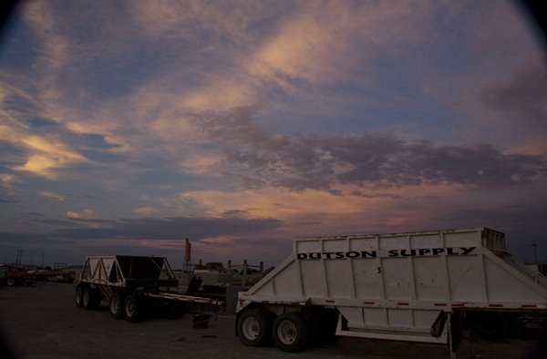 [Utah+Sunset+Supply+truck.jpg]