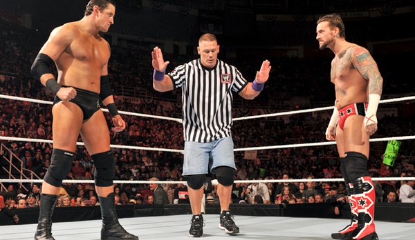 http://3.bp.blogspot.com/_5Id63XPijrs/TT8tzCAgvdI/AAAAAAAACR0/O_EFZ5G6fMg/s640/CM+Punk+vs+Wade+Barrett.jpg