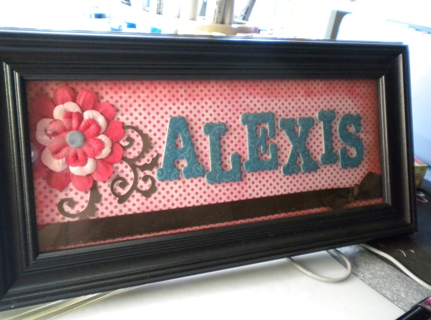 Scrapcation Getaway A Name in a Frame Gift