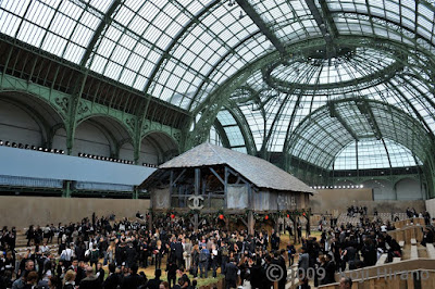 Chanel 2010 Fashion Show on Paris Fashion Week 2010 Spring Summer Fashion Show