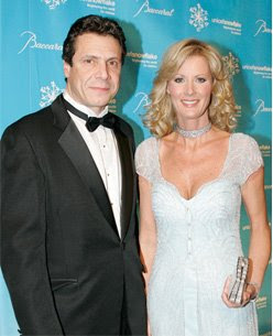 dating TV chef Sandra Lee.