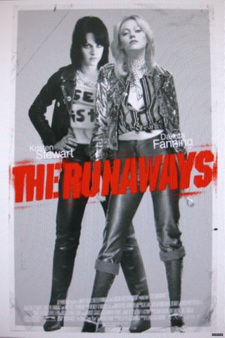 [Runaways+003.jpg]