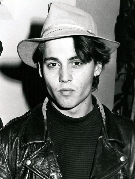 Johnny+depp+young+long+hair