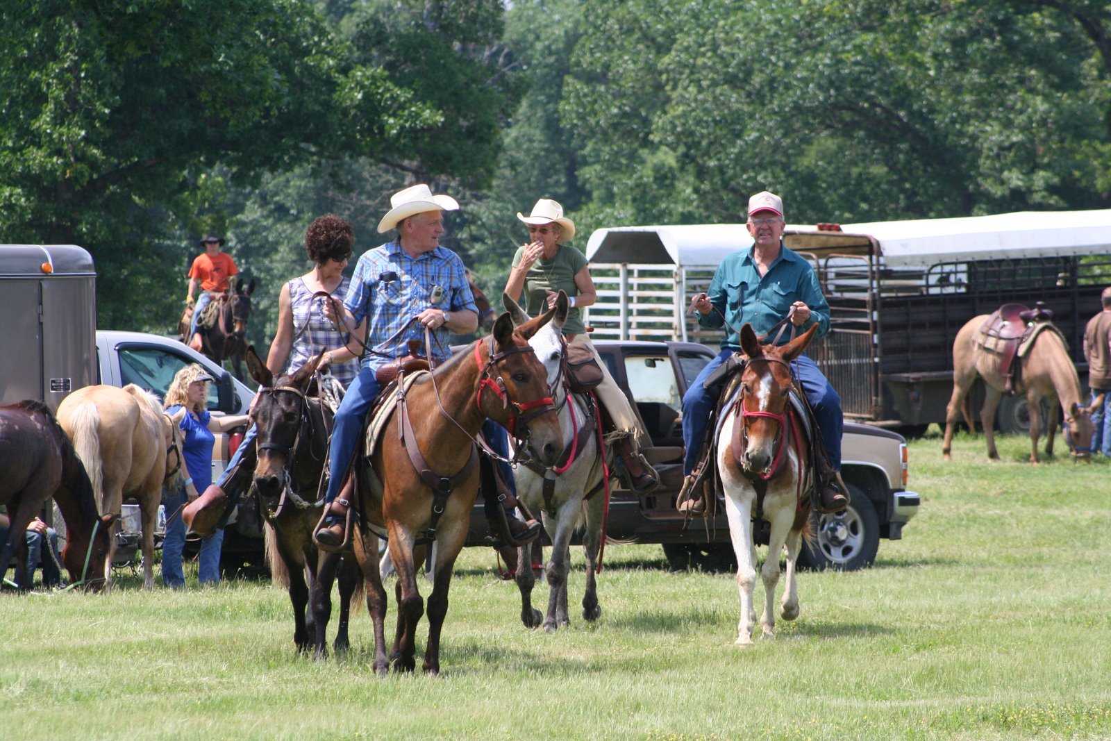 PairADice Mules Trail Ride
