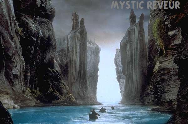 MYSTIC REVEUR