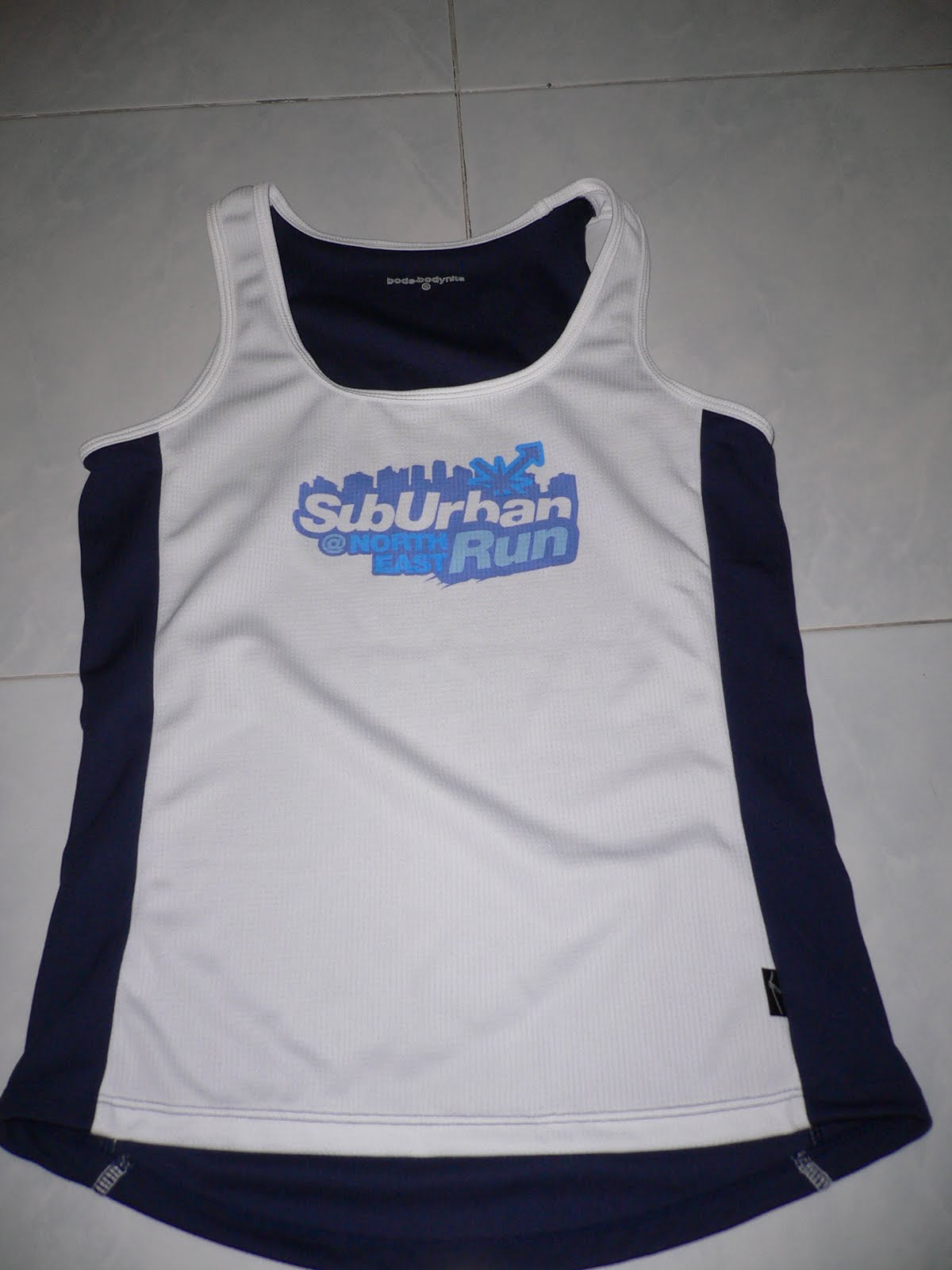 PACEMAKERS MALAYSIA Spirit of Pia! Ladies Running Vest for Sale