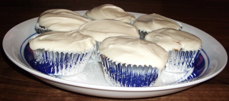 [side+view+cupcakes.JPG]