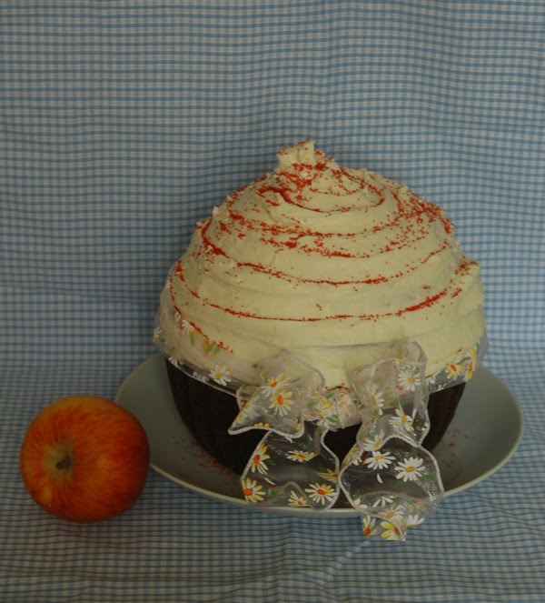Big Top Cupcake Bakeware, Silicone