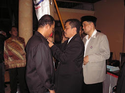 foto ketua umum Partai Pengusaha dan pekerja Indonesia