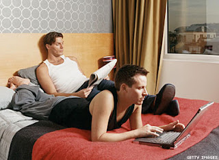 http://3.bp.blogspot.com/_5XZAwYx9_dA/Srjq2kq6l5I/AAAAAAAAASA/3uKdH3E9jVA/s320/GAY+COMPUTER.jpg