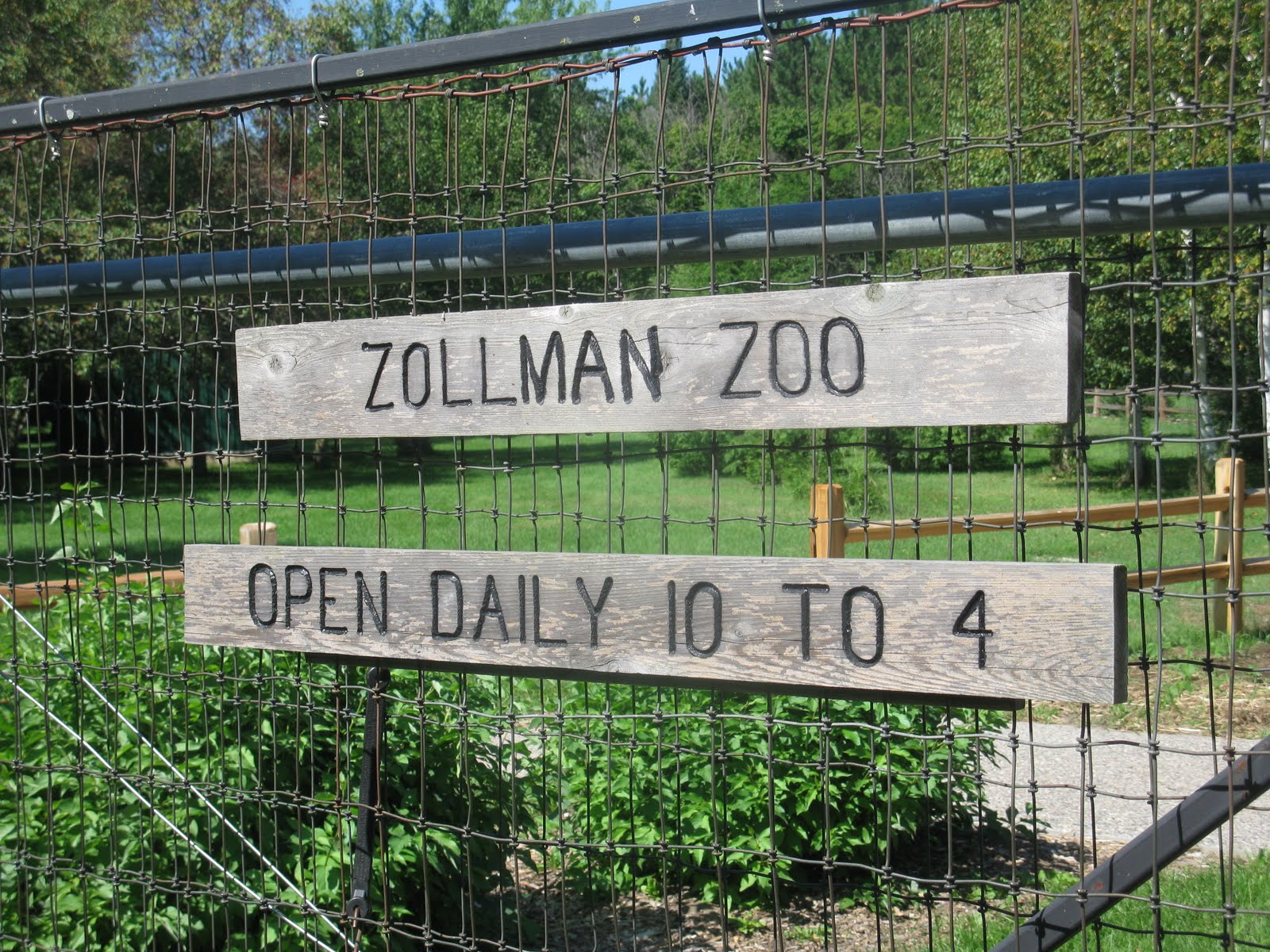 Rochester Mamas Zollman Zoo at Oxbow Park