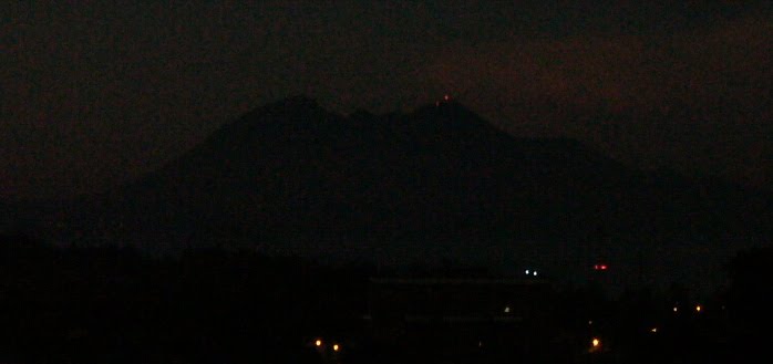 [100309_volcan_de_pacaya_guatemala.JPG]