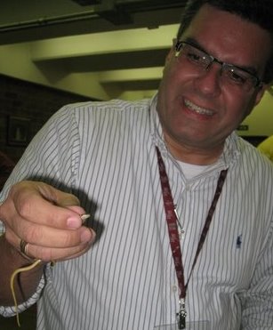 [090928,+culebra+luis+figueroa+ufm.JPG]