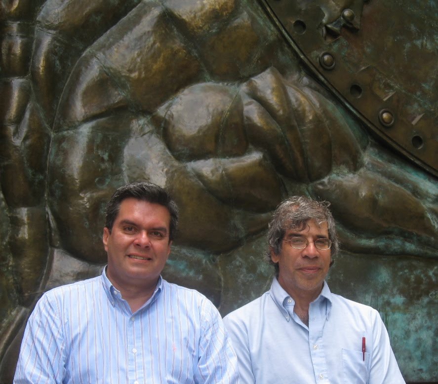 [091016,+luis+figueroa+jerry+coyne.JPG]