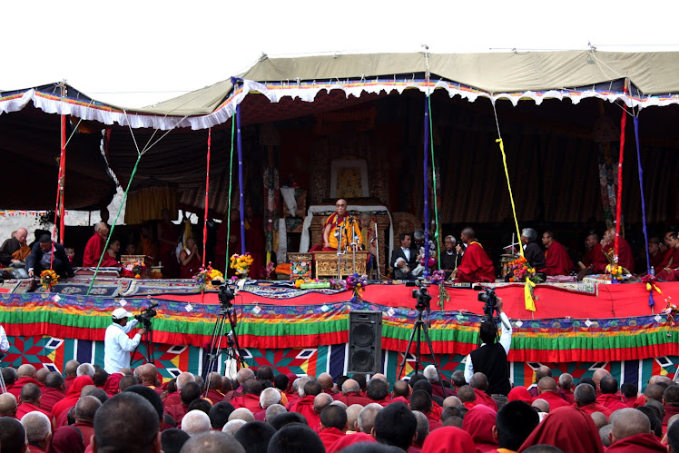 Le Dalaï-Lama rencontre les Ladakhis