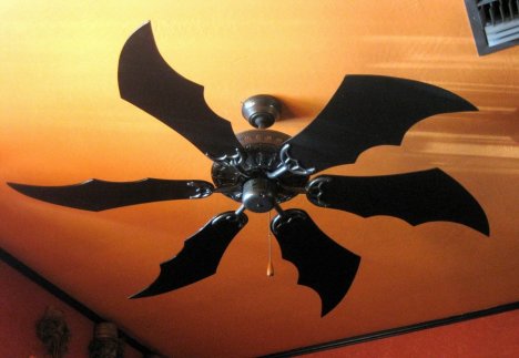[batman-ceiling-fan.jpg]