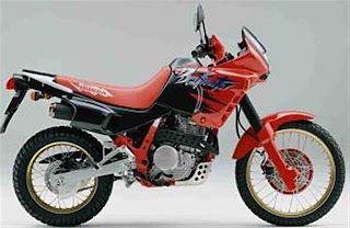 Honda NX 650 Dominator, historia, modelos y evolución