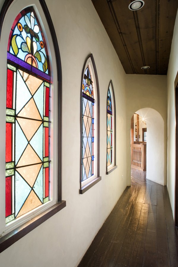[MW+stained+glass+hall.jpg]