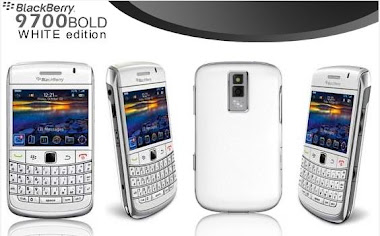 BlackBerry Bold 9700 White Edition