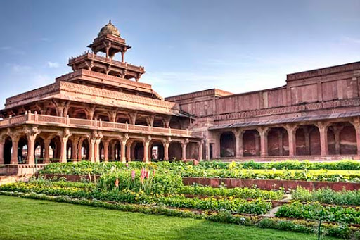 Courtyard - Agra Fort Courtyard+ +Agra+Fort+%28Agra%29 The Incredible India: 90 Spectacular Photos