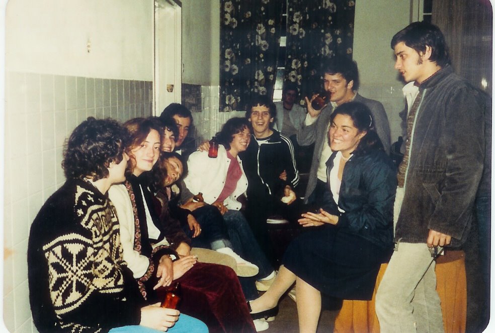 [lar+dos+Rapazes+1981.jpg]