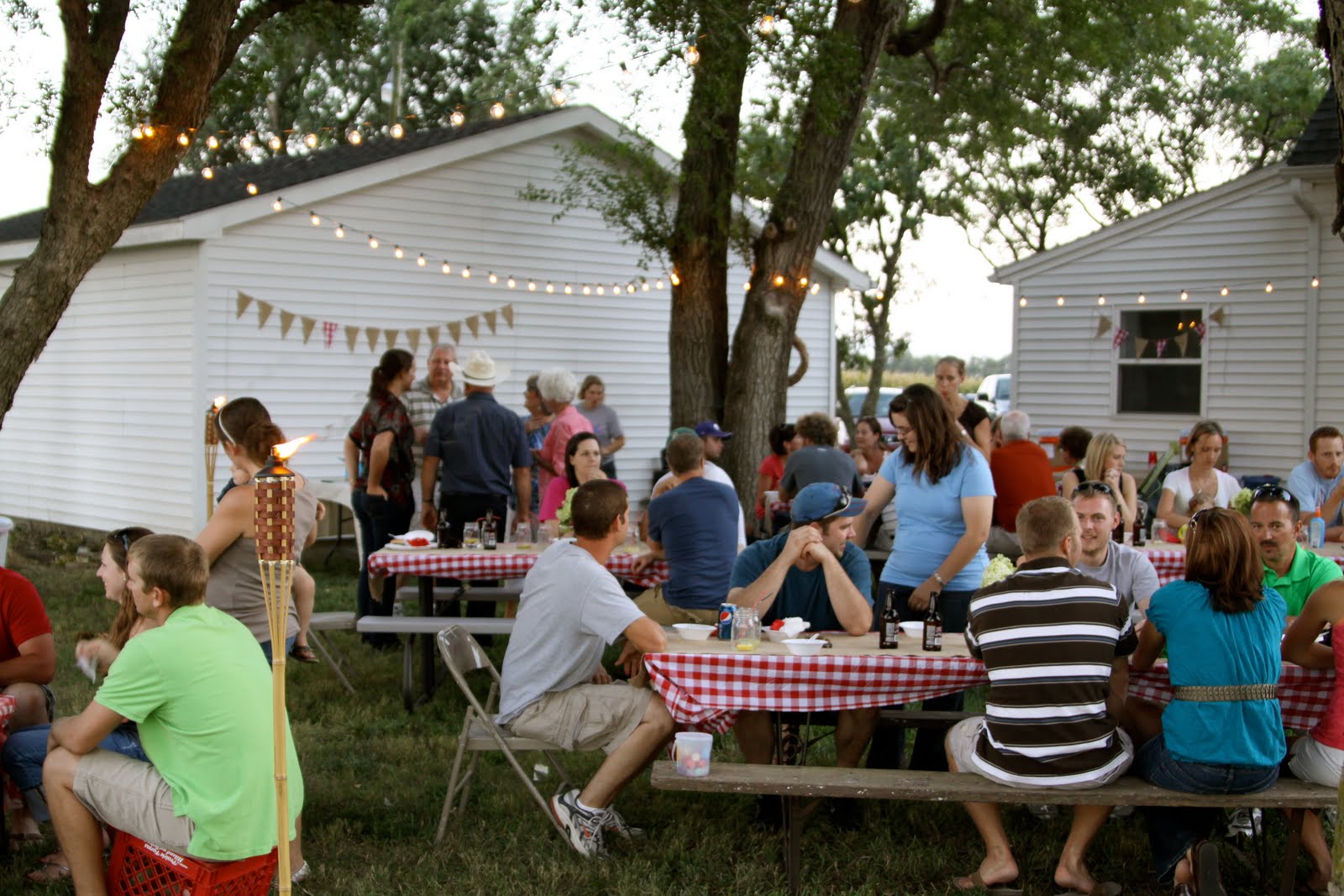 backyard barbque {Joel’s 30th} » The Macs