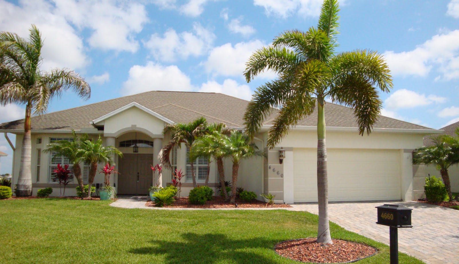 Vero Beach Luxury Real Estate Vero Beach Legend Lakes Pool Home