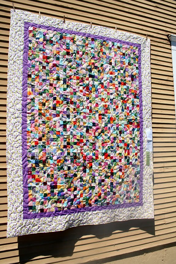 Paris Bebe Fabrics Sisters Oregon, Outdoor Quilt Show