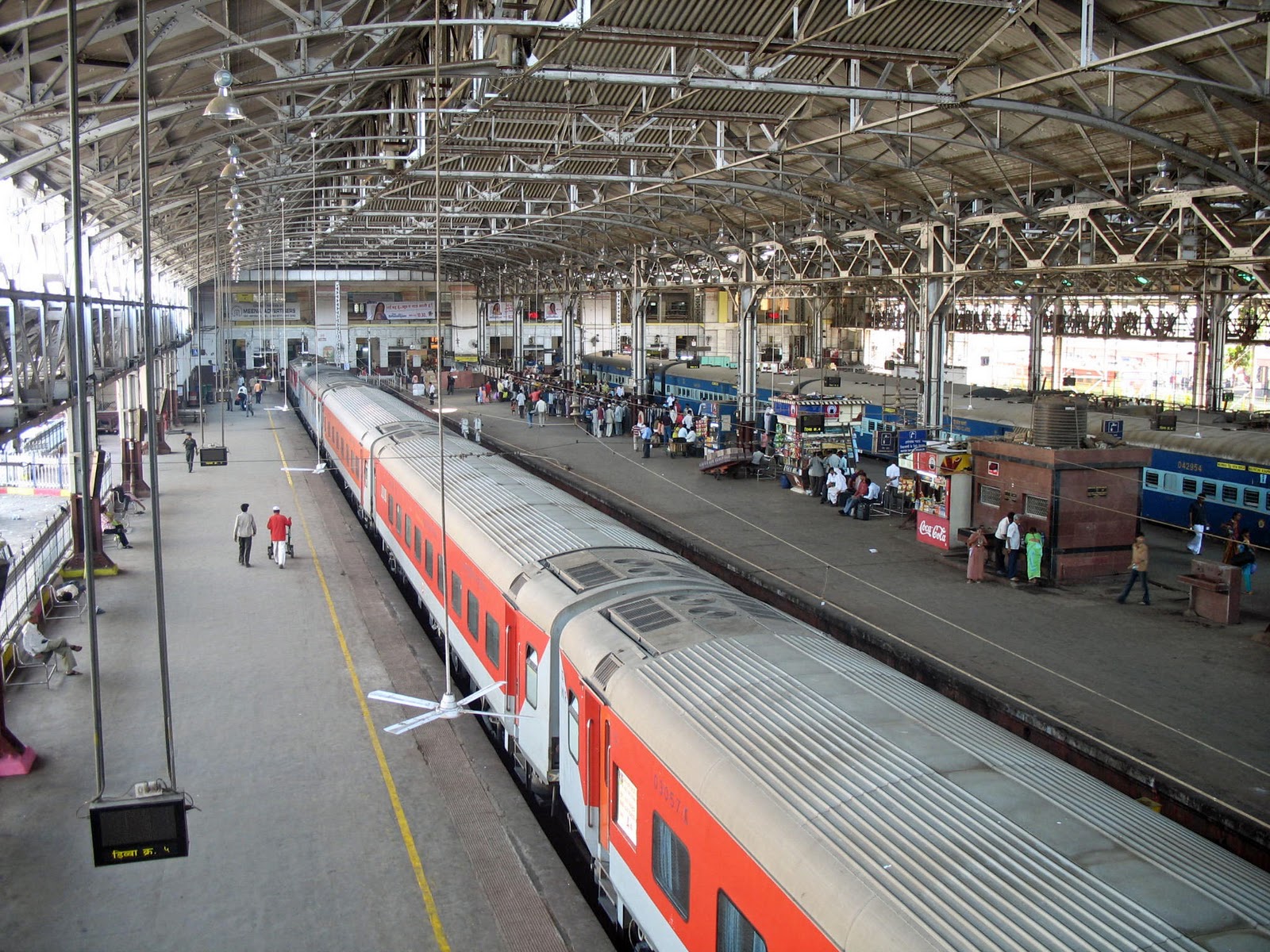 Stock Pictures: Mumbai Central Railway Station