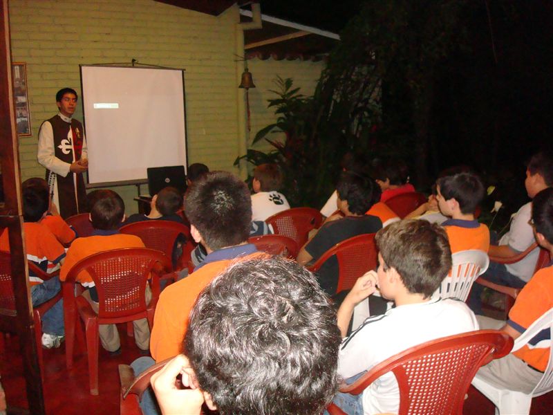 ACTIVIDADES JUVENILES DE LOS HERALDOS DEL EVANGELIO
