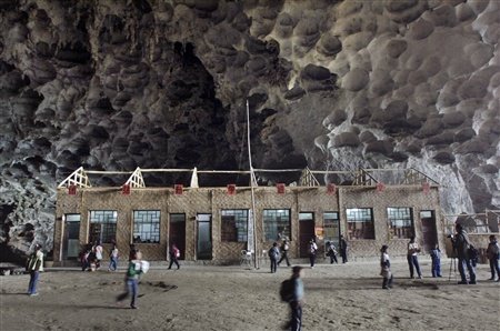 [la-escuela-dentro-de-la-cueva-5.JPG]