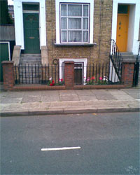 [railing-with-obelisk.jpg]