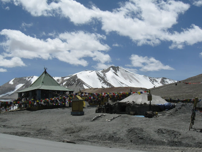 High Pass Tea Hut