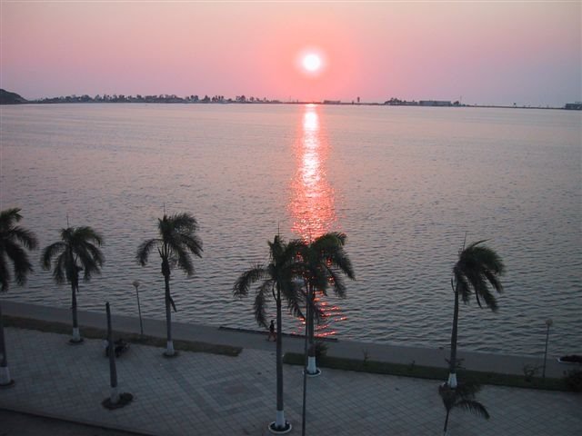 [Luanda+02+marginal.JPG]