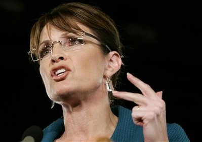 [McCain+and+or+Palin,+fingers,+early+Nov++++4.jpg]
