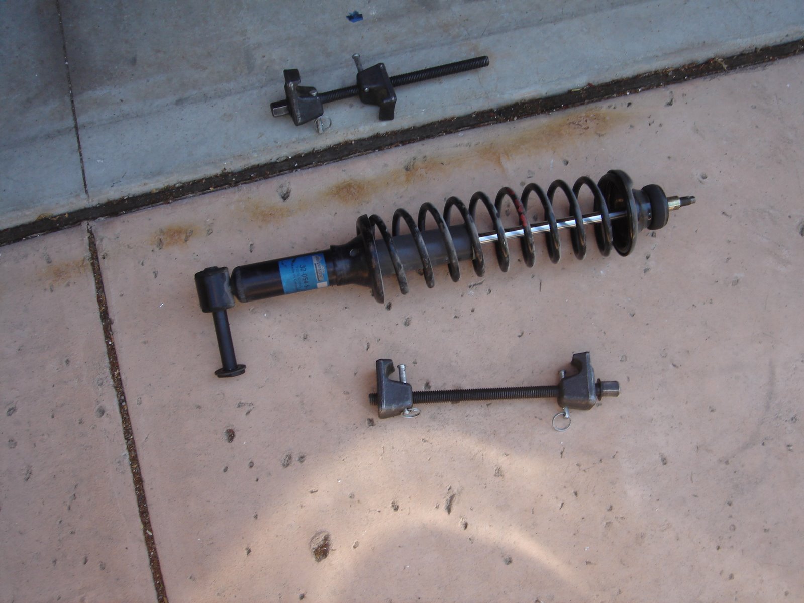 [Strut+Spring+Compressor.JPG]