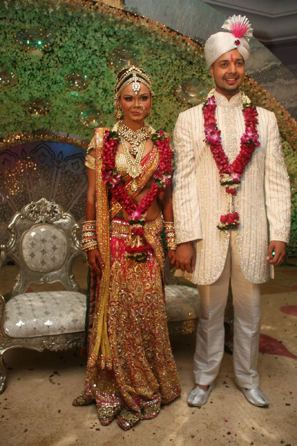 [Rakhi+Sawant+marriage+wedding+pics+husband+(19).jpg]