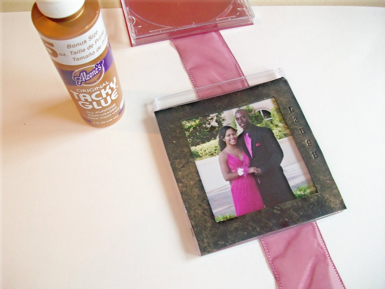 CD Case Picture Frame Tutorial