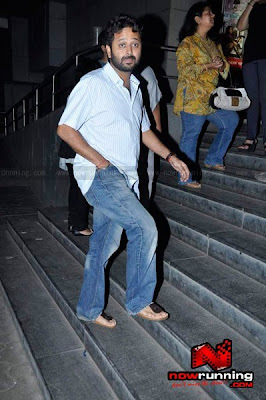 Bollywood celebrities at Anjana Anjani special screening pictures