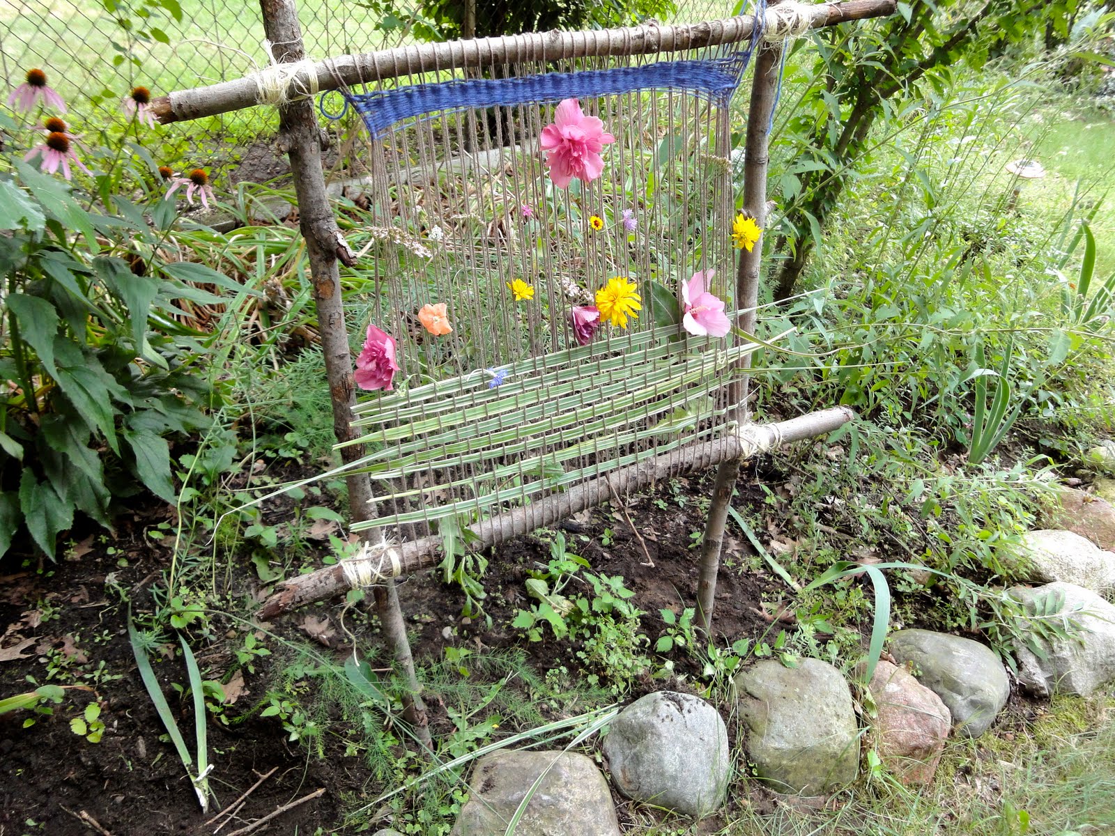 Seasonal Gnome Garden Loom