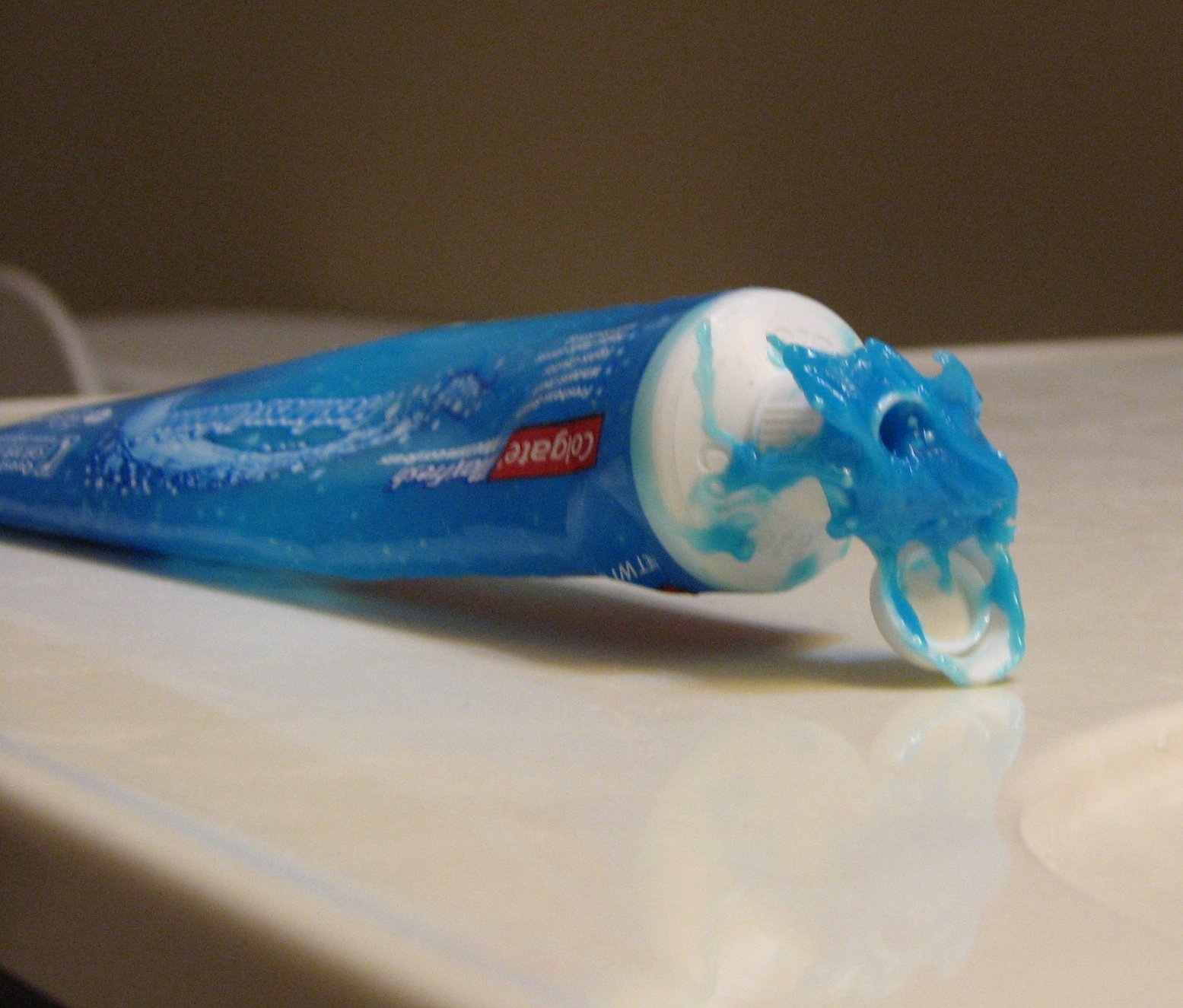 [toothpaste+mess.jpg]