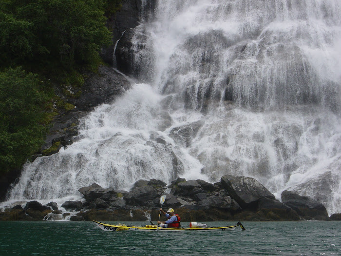 Kayaking Geirangerfjord (Norway)