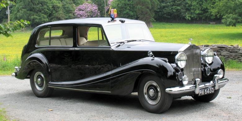 Bentley Spotting The Rolls Royce Of Rolls Royce S Is For Sale