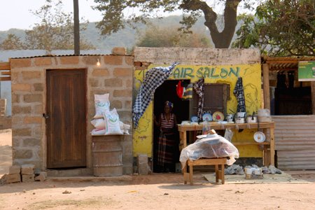 [IMG_3853_ToMkushiHairS.jpg]