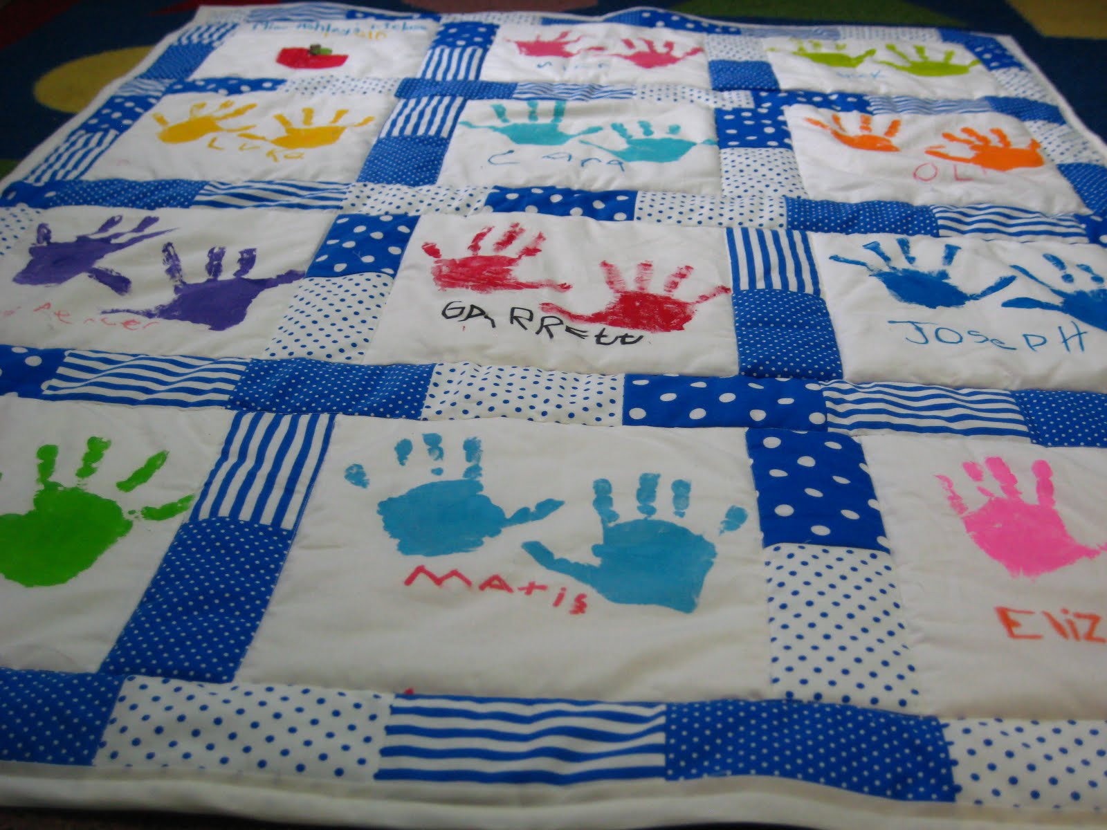 Coffee & Bananas handprint quilt
